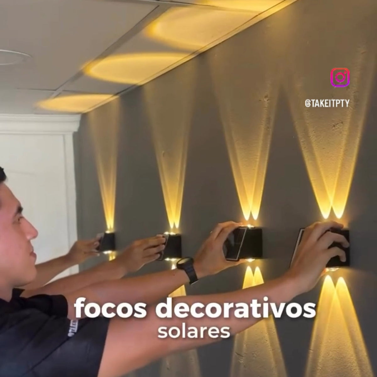 ILUMINACION SOLAR 4 LED PARED